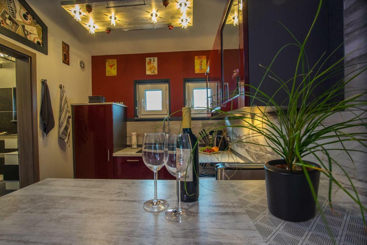 Bodensee-Fewo Modernes & Top-Ausgestattetes Appartement Incl Netflix, Fahrradgarage Uhldingen-Muehlhofen Ngoại thất bức ảnh